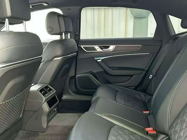Audi A6L 2025 Facelift 45 TFSI quattro Premium Dynamic - zdjęcie 13