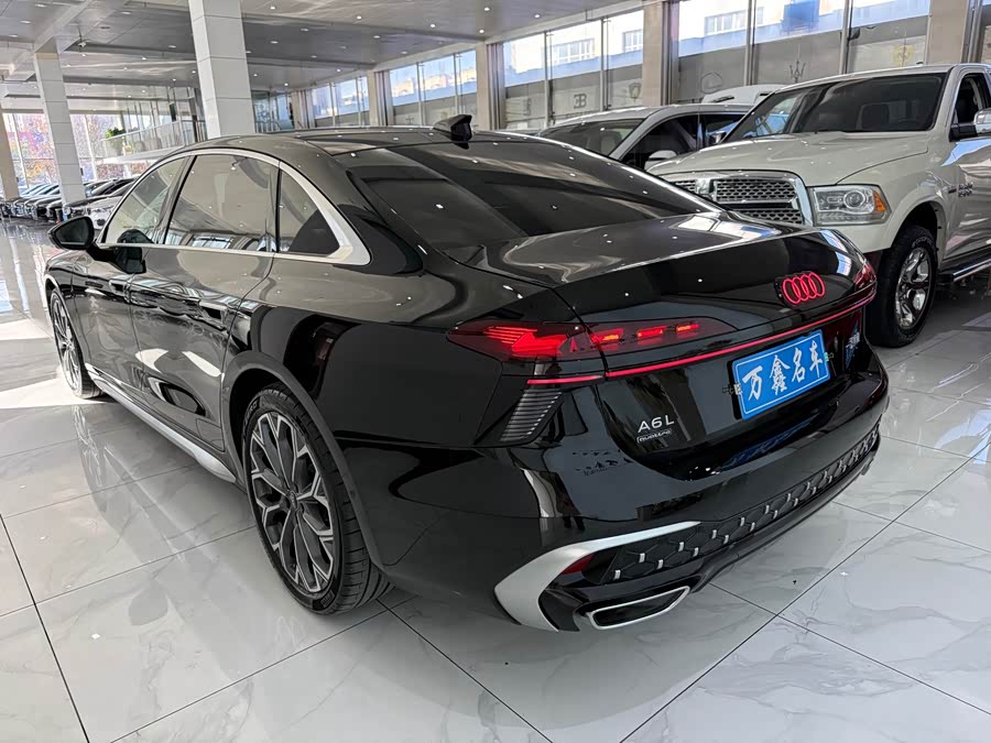 Audi A6L 2026 45 TFSI quattro Premium Sport + Exclusive Package - zdjęcie 17