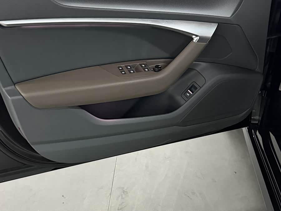 Audi A7L 2022 45 TFSI quattro S-line Vision Crystal Package - zdjęcie 4