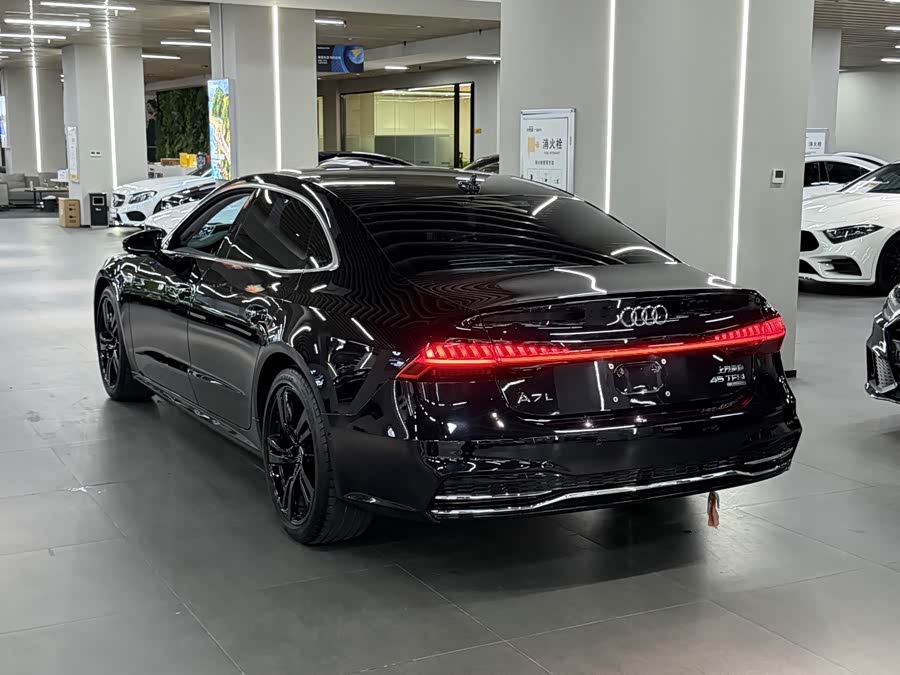 Audi A7L 2022 45 TFSI quattro S-line Vision Crystal Package - zdjęcie 7