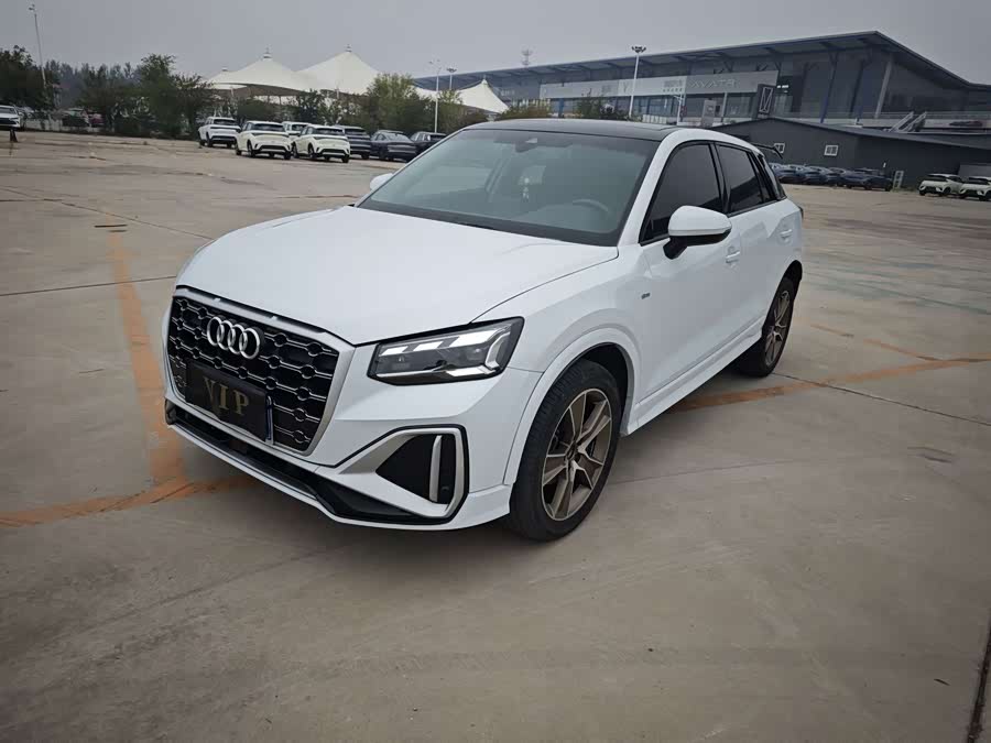 Audi Q2L 2023 35TFSI Progressiv - zdjęcie 1