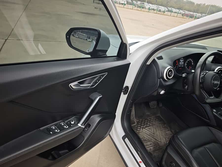 Audi Q2L 2023 35TFSI Progressiv - zdjęcie 11