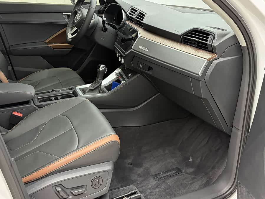 Audi Q3 2023 35 TFSI Fashion - zdjęcie 19