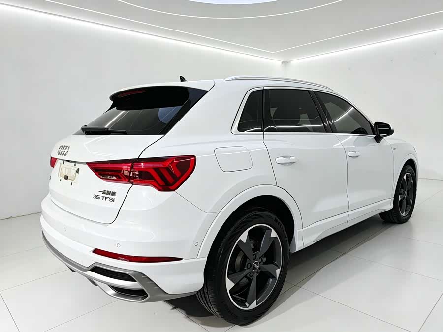 Audi Q3 2024 35 TFSI Fashion Dynamic Edition - zdjęcie 4