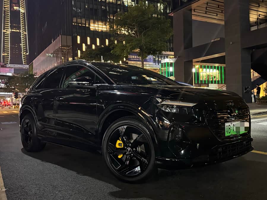Audi Q4 e-tron 2024 40 e-tron Premium - zdjęcie 1
