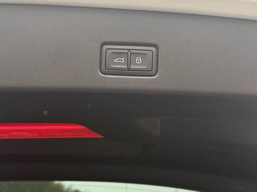 Audi Q4 e-tron 2024 40 e-tron Premium - zdjęcie 17
