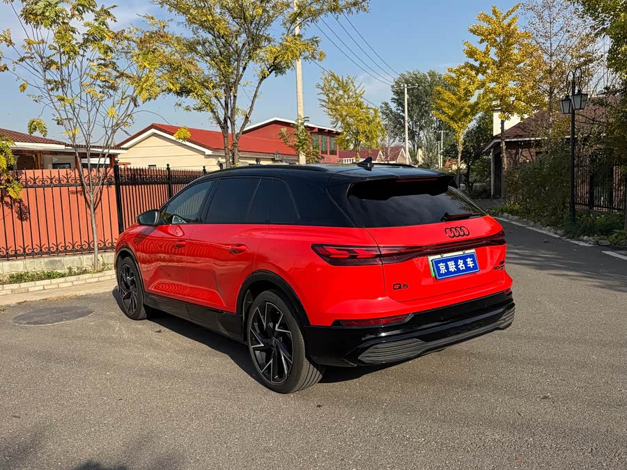 Audi Q5 e-tron 2022 50 e-tron Quattro Edition One Art Collection - zdjęcie 18