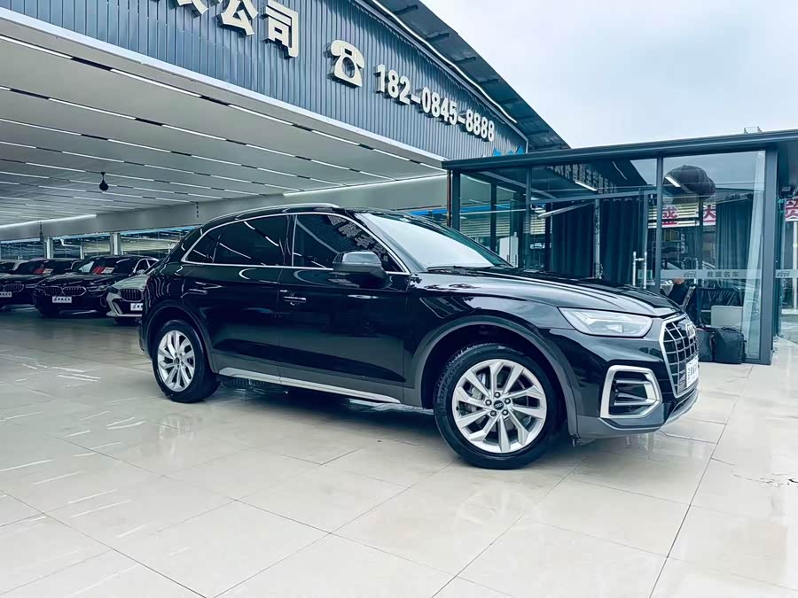 Audi Q5L 2022 40T Luxury - zdjęcie 3