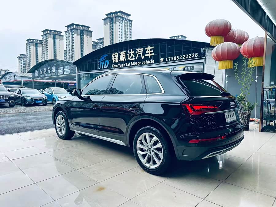 Audi Q5L 2022 40T Luxury - zdjęcie 9