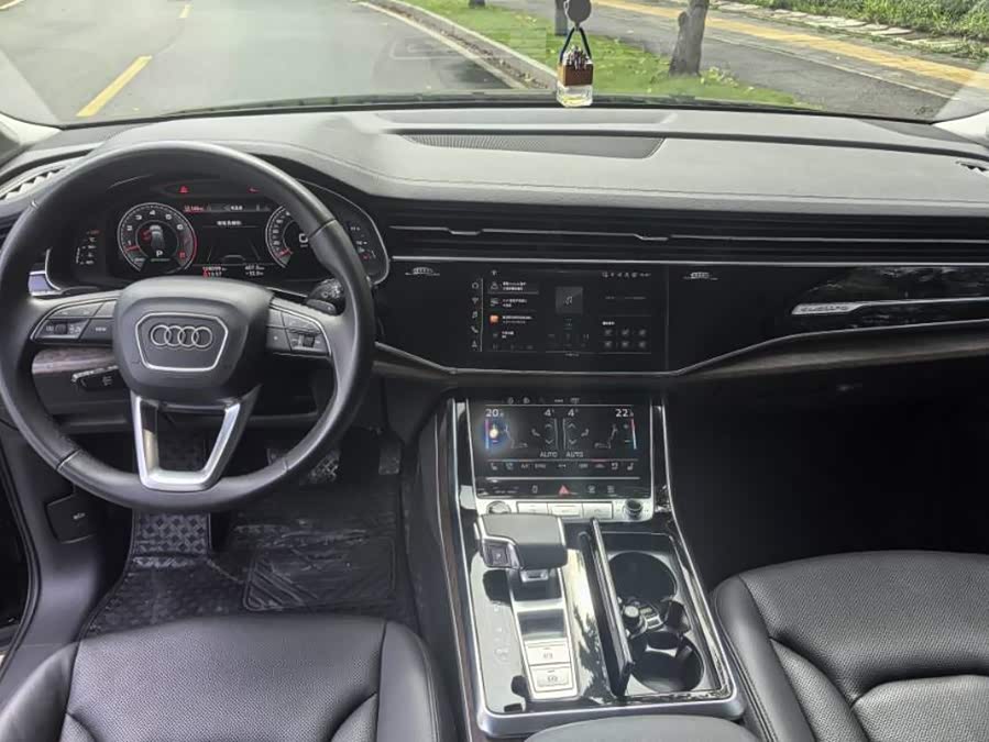 Audi Q7 2022 55 TFSI quattro S line Sport - zdjęcie 6