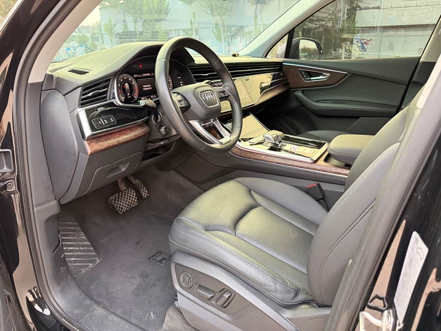Audi Q7 2023 45 TFSI quattro S line Sport - zdjęcie 5