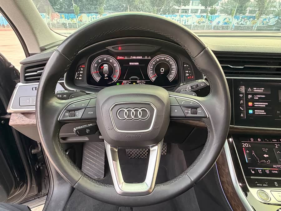 Audi Q7 2023 45 TFSI quattro S line Sport - zdjęcie 8