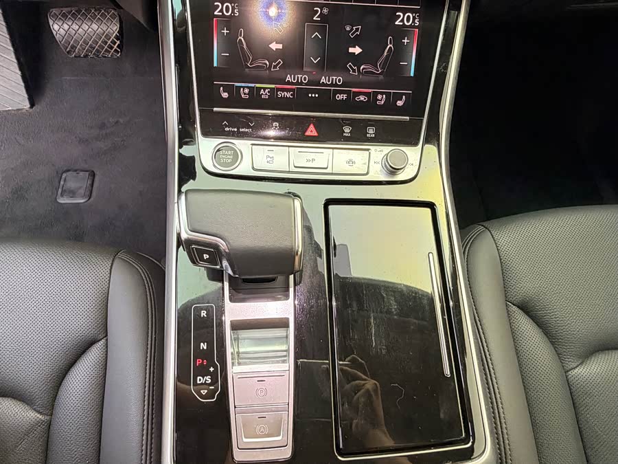 Audi Q7 2023 45 TFSI quattro S line Sport - zdjęcie 10