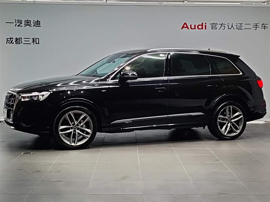 Audi Q7 2025 55 TFSI quattro S line Sport - zdjęcie 1