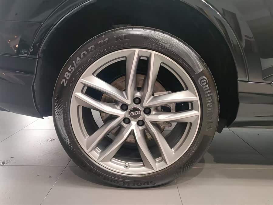 Audi Q7 2025 55 TFSI quattro S line Sport - zdjęcie 17