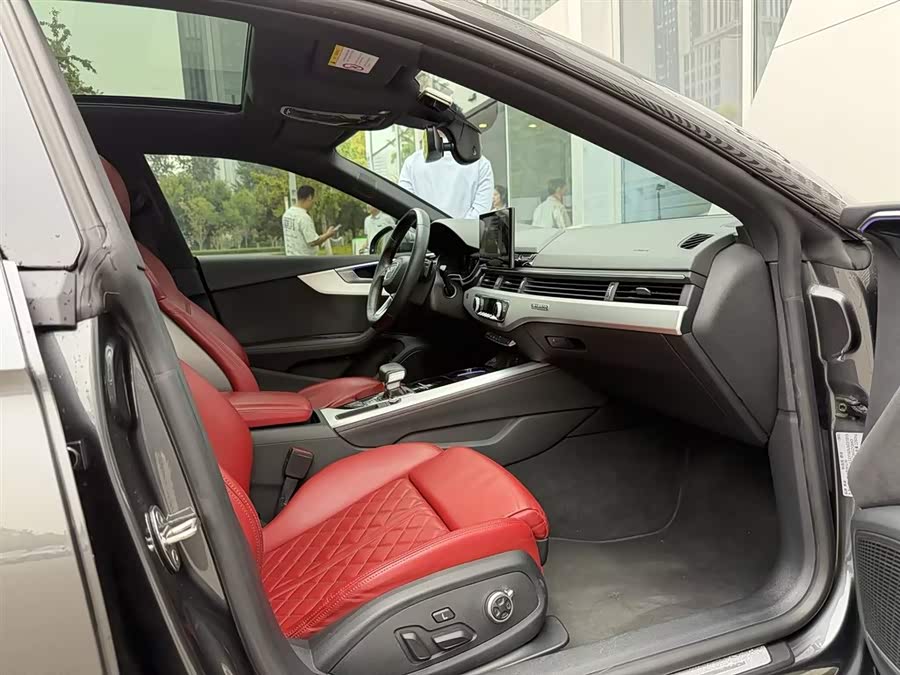 Audi S5 3.0T Sportback - zdjęcie 16