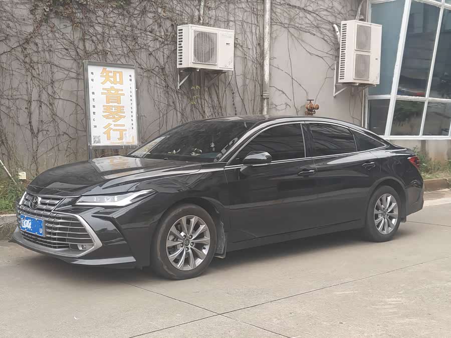 Avalon 2024 2.0L Base - zdjęcie 1