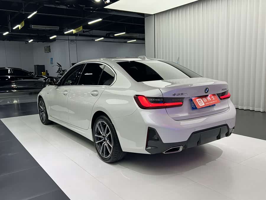 BMW 3 Series 2023 320Li M Sport - zdjęcie 11