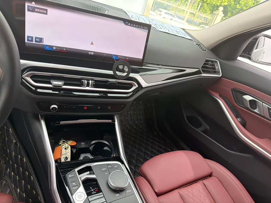 BMW 3 Series 2023 320Li M Sport - zdjęcie 12