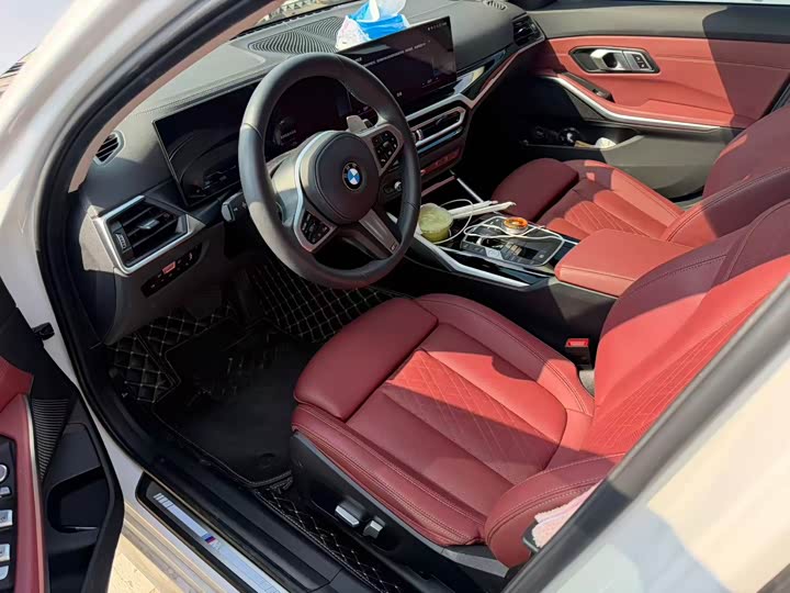 BMW 3 Series 2023 320Li M Sport - zdjęcie 12