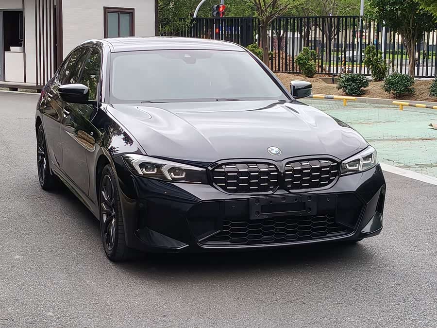 BMW 3 Series 2023 325Li M Sport Night Package - zdjęcie 3