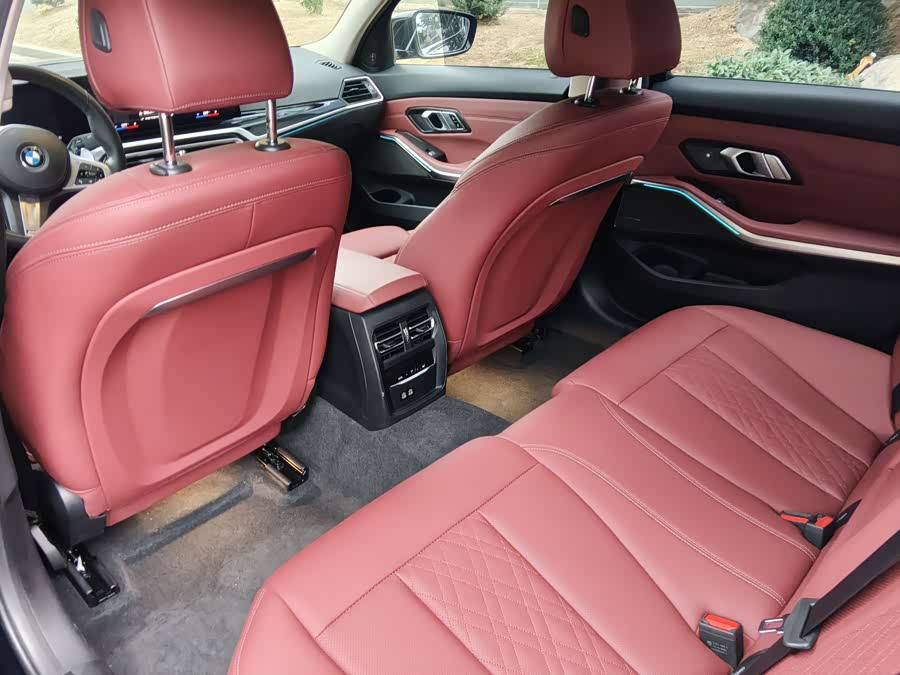 BMW 3 Series 2023 325Li M Sport Night Package - zdjęcie 6
