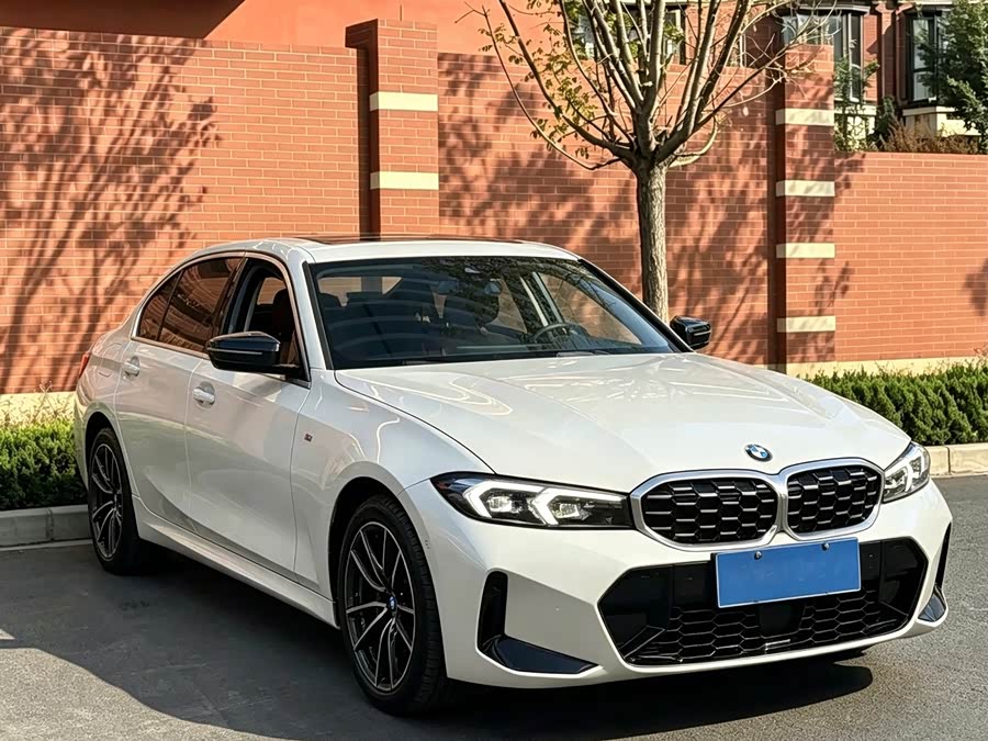 BMW 3 Series 2024 320Li M Sport - zdjęcie 3