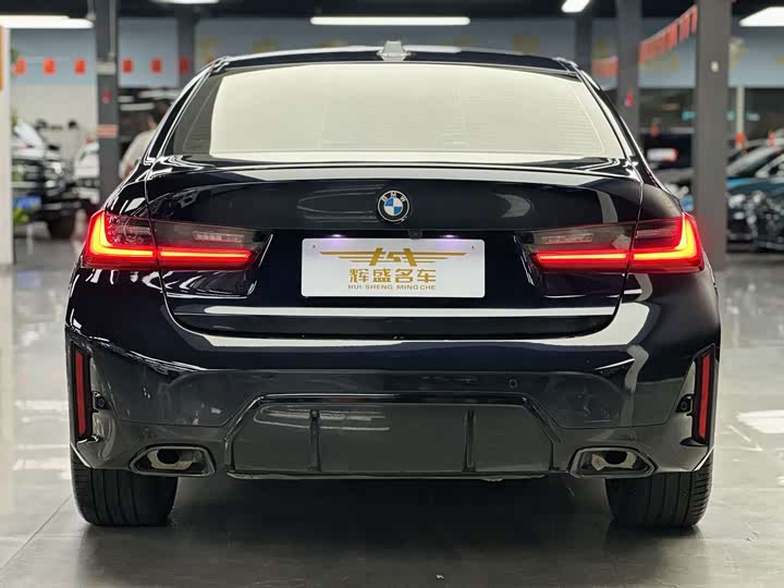 BMW 3 Series 2024 325Li M Sport Night Package - zdjęcie 12