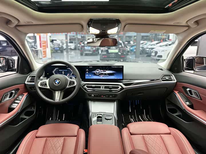 BMW 3 Series 2024 325Li M Sport Night Package - zdjęcie 15