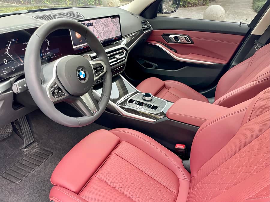 BMW 3 Series 2024 325Li M Sport - zdjęcie 15