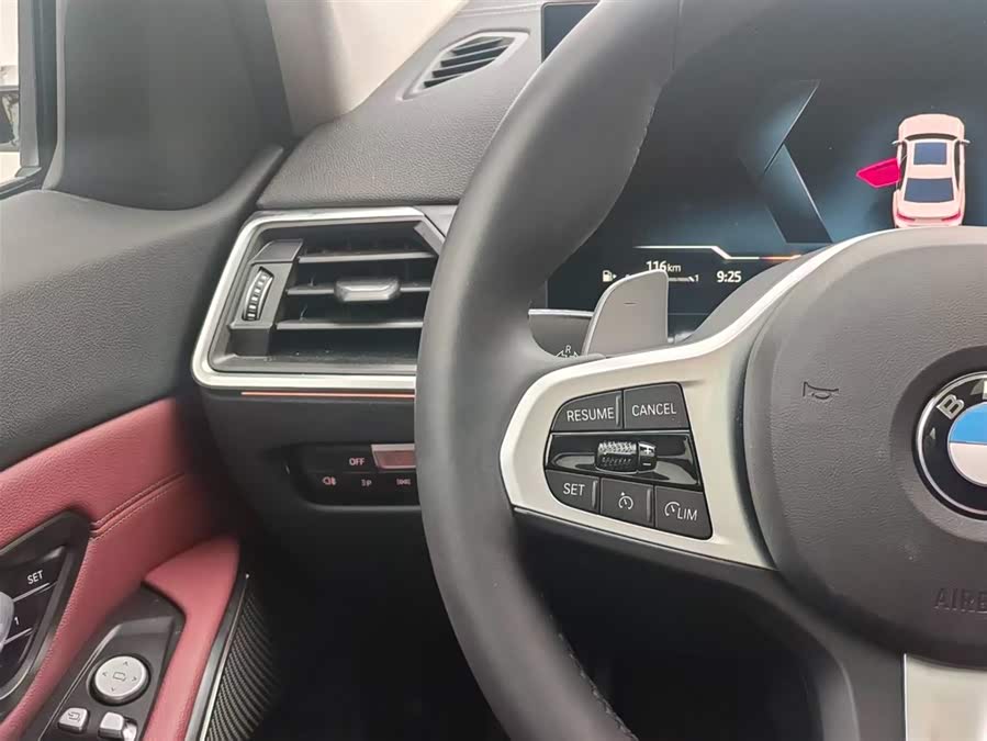 BMW 3 Series 2024 325Li M Sport - zdjęcie 15