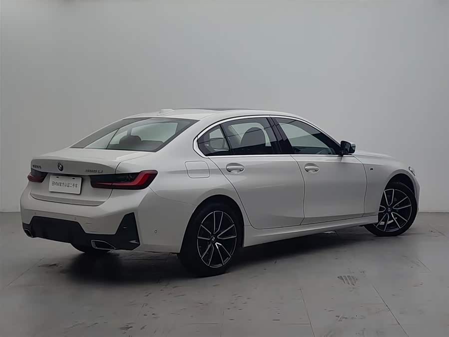 BMW 3 Series 2024 325Li M Sport - zdjęcie 4