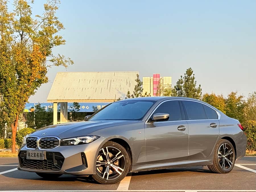 BMW 3 Series 2024 325i M Sport - zdjęcie 1