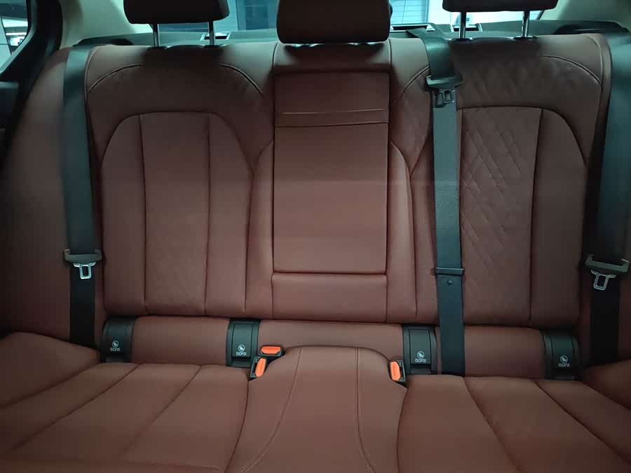 BMW 3 Series 2025 325Li M Sport Package - zdjęcie 11