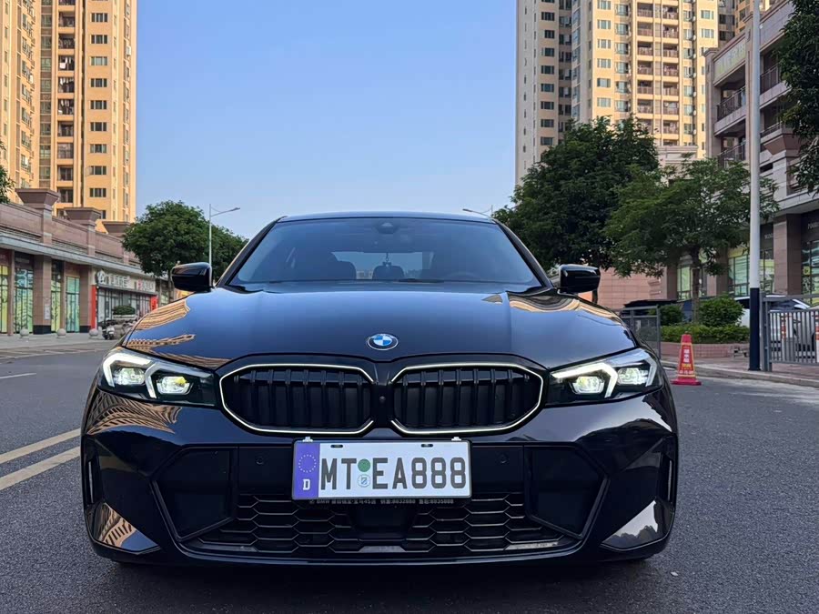 BMW 3 Series 2025 330Li M Sport Night Package - zdjęcie 2