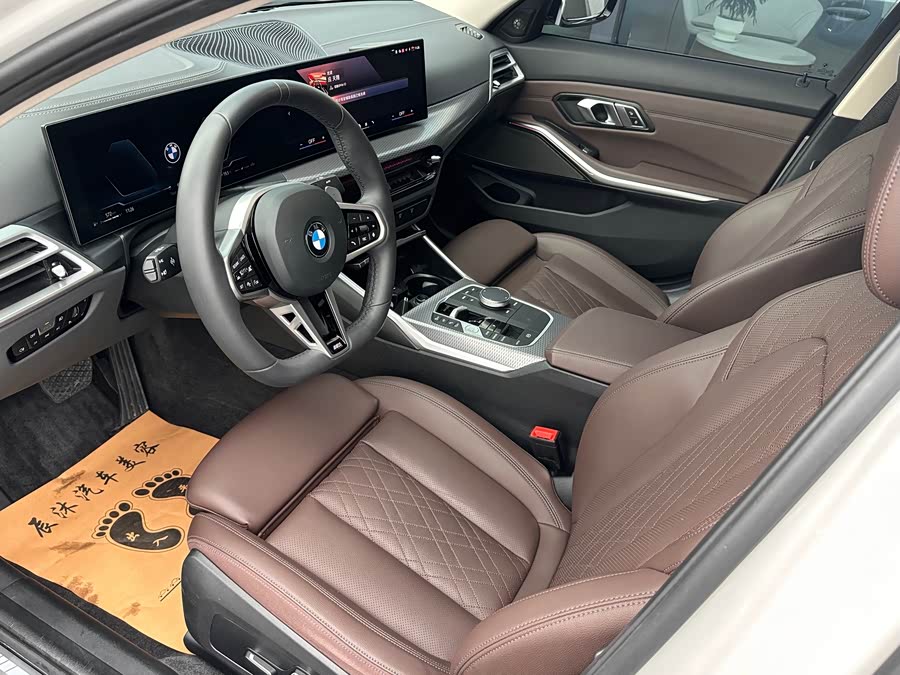 BMW 3 Series 2025 330Li M Sport Night Package - zdjęcie 6