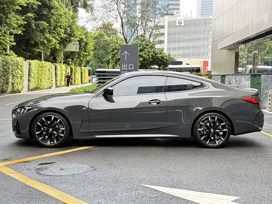 BMW 4 Series 2024 430i M Sport Night Package - zdjęcie 2