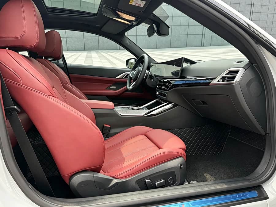 BMW 4 Series 2026 430i M Sport Night Package - zdjęcie 13