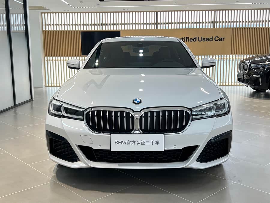 BMW 5 Series 2023 530Li Luxury M Sport Package - zdjęcie 2