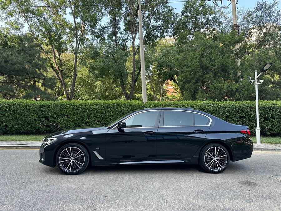 BMW 5 Series 2023 530Li Luxury M Sport Package - zdjęcie 4