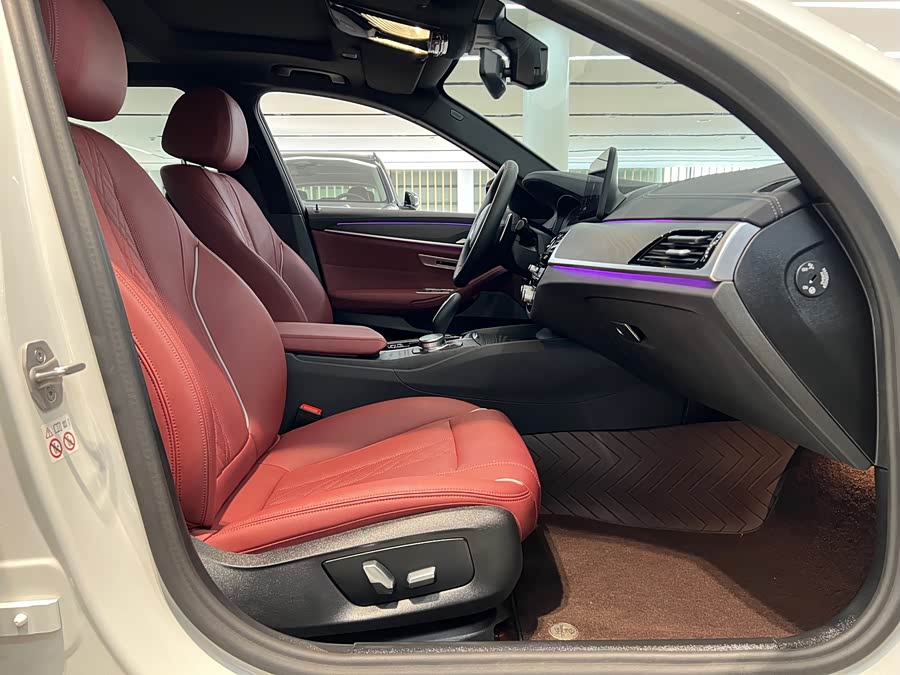 BMW 5 Series 2023 530Li Luxury M Sport Package - zdjęcie 10