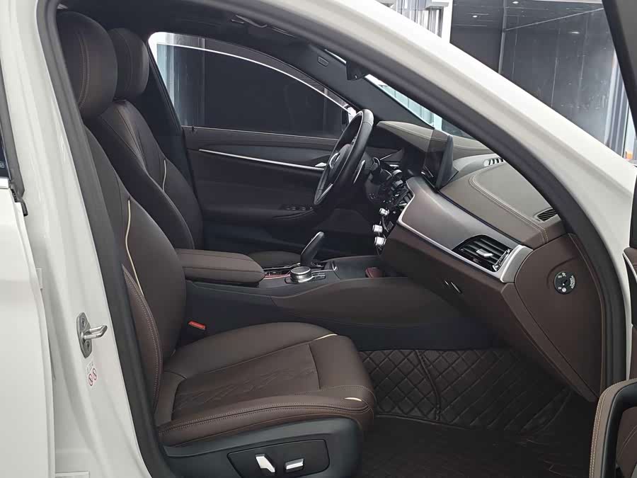 BMW 5 Series 2023 530Li xDrive M Sport - zdjęcie 13
