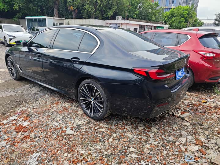 BMW 5 Series 2023 Facelift 530Li Leading Luxury Package - zdjęcie 20