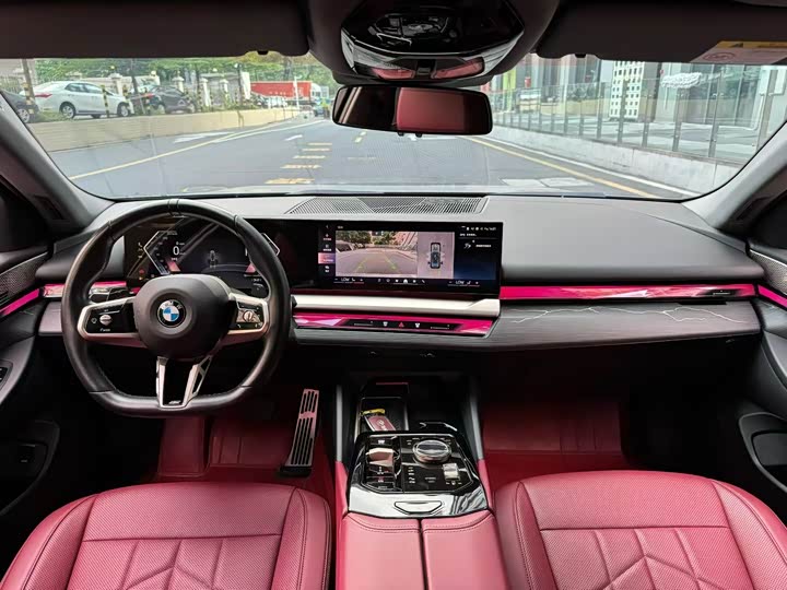 BMW 5 Series 2024 530Li Leading M Sport Package - zdjęcie 15