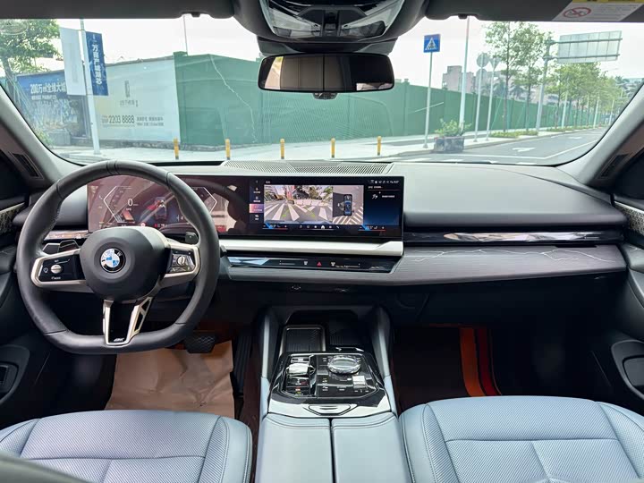 BMW 5 Series 2024 530Li Luxury M Sport Package - zdjęcie 16
