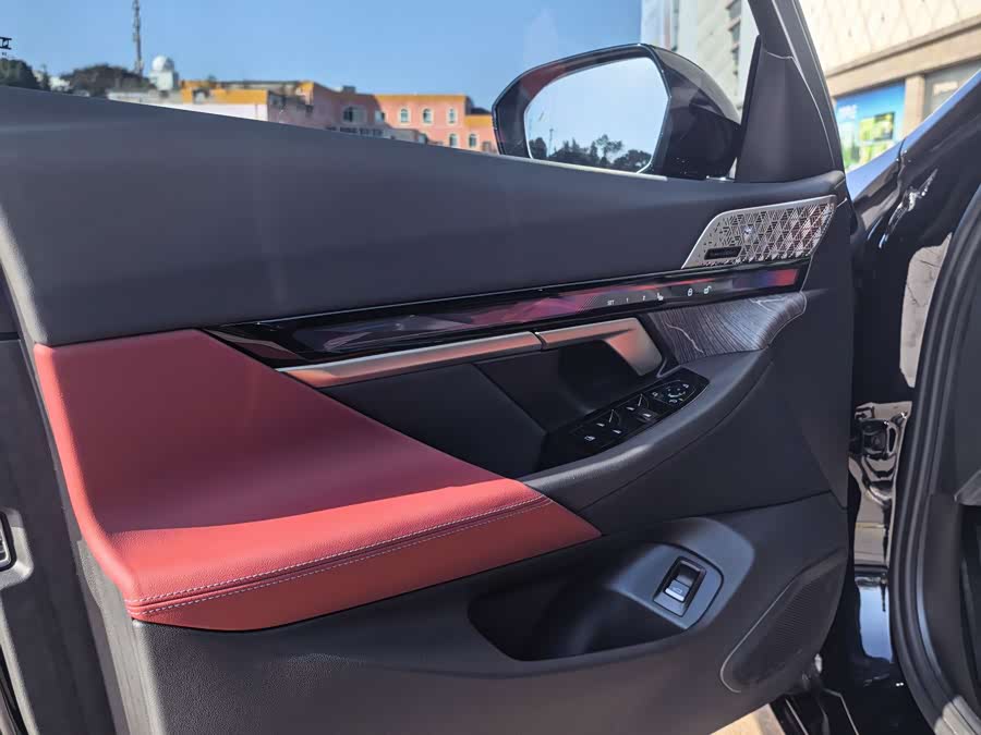 BMW 5 Series 2026 530Li Luxury M Sport - zdjęcie 14
