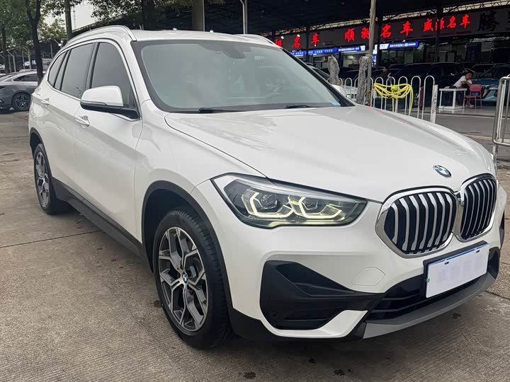 BMW X1 2022 sDrive25Li Leading Edition - zdjęcie 11