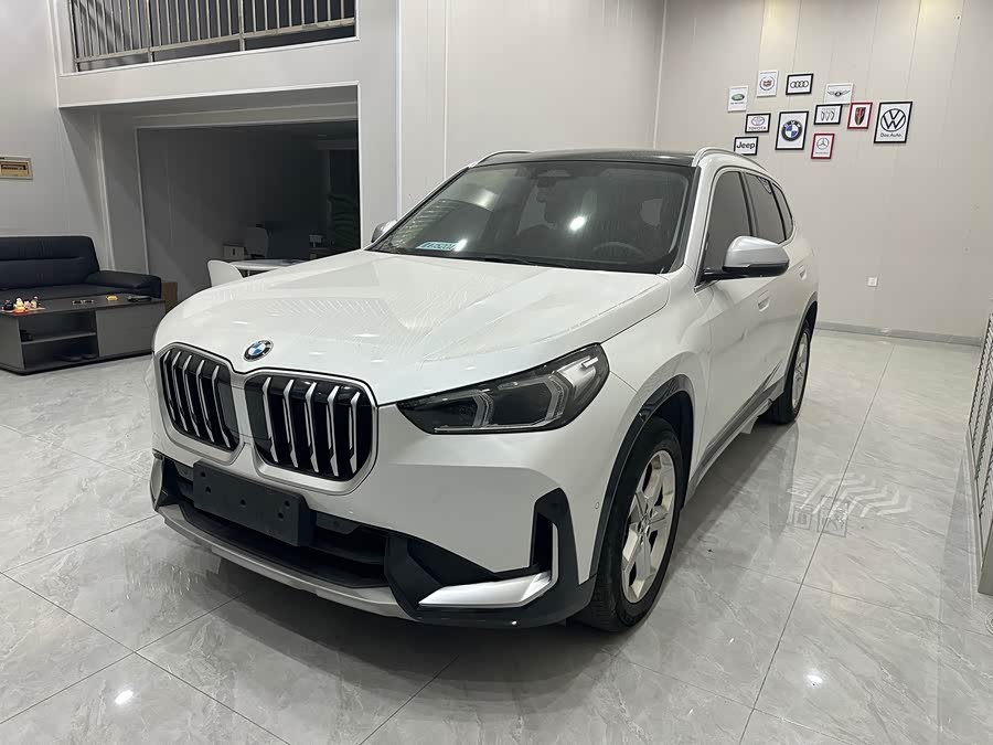 BMW X1 2023 sDrive20Li X Design Package - zdjęcie 1