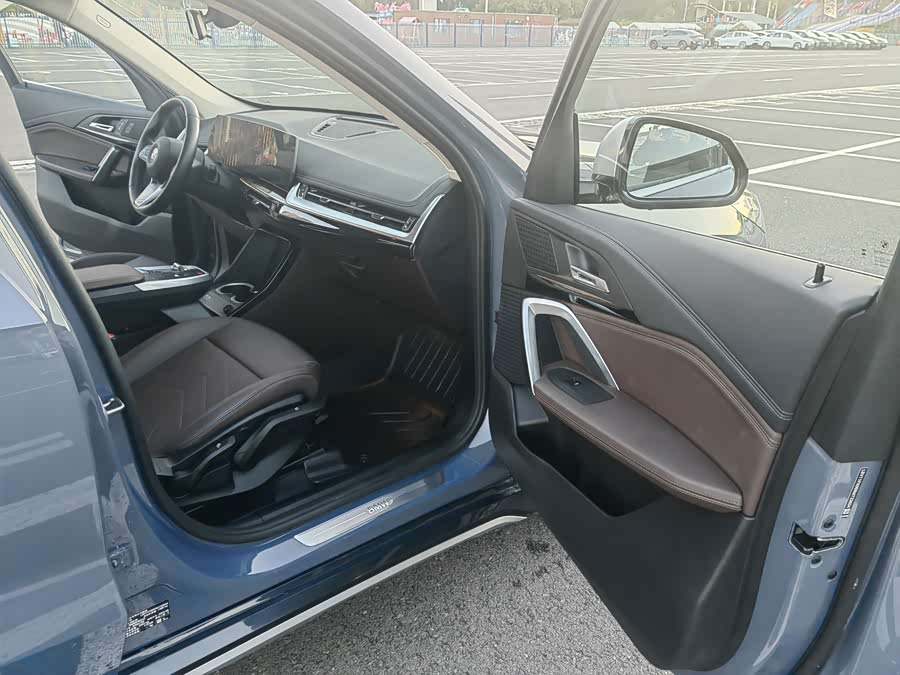 BMW X1 2023 sDrive20Li X Design Package - zdjęcie 13