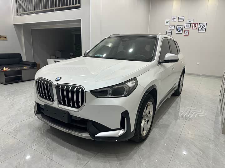 BMW X1 2023 sDrive20Li X Design Package - zdjęcie 14